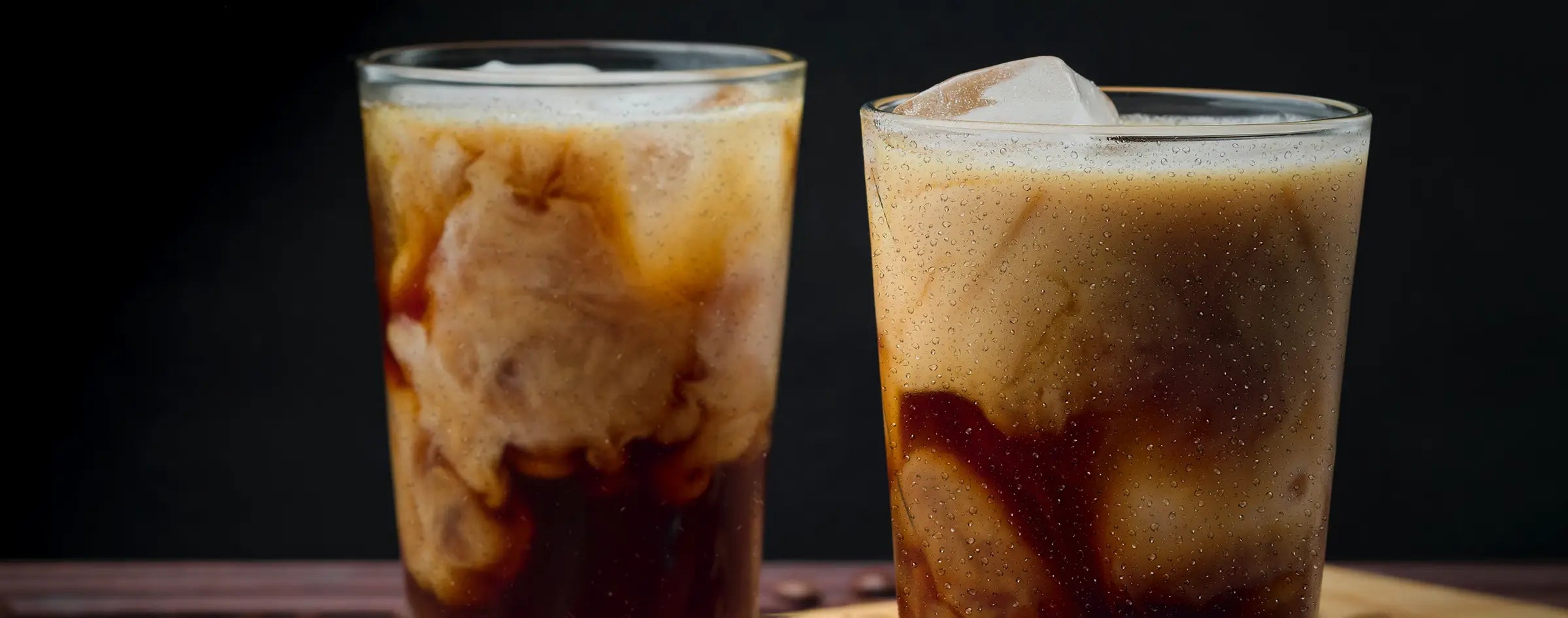 Detailaufnahme von zwei Eiskaffee der Kaffeerösterei Martermühle